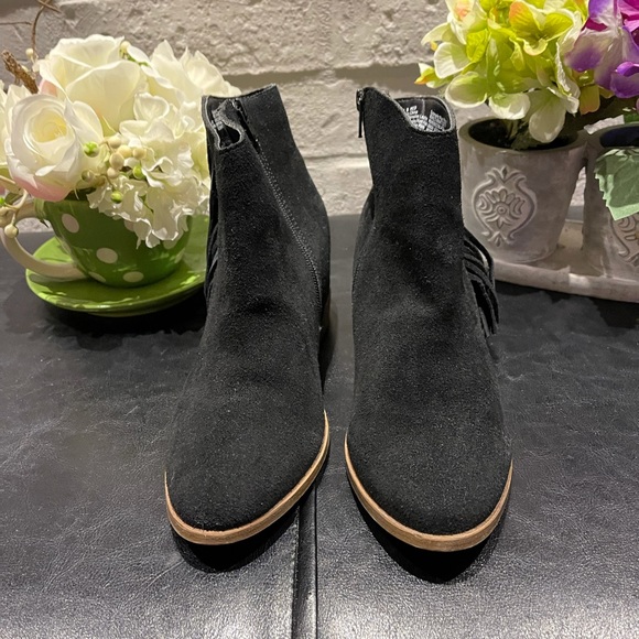 MUDD Black Suede Leather Ankle Boots w/ Fringe - Picture 7 of 12